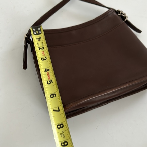 Vintage Coach bag.  9062 - Picture 1 of 13